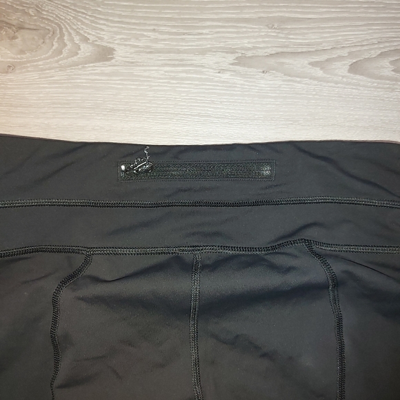 Lululemon special edition leggings - Picture 4 of 5